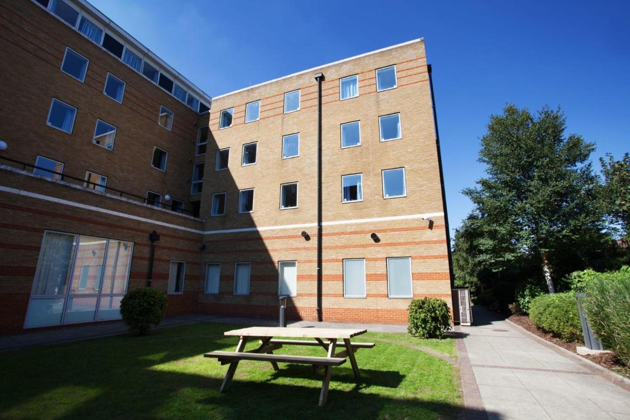 The Depot Exeter Apartment Exterior photo